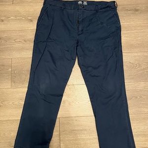 IZOD stretch Chinos 36x29